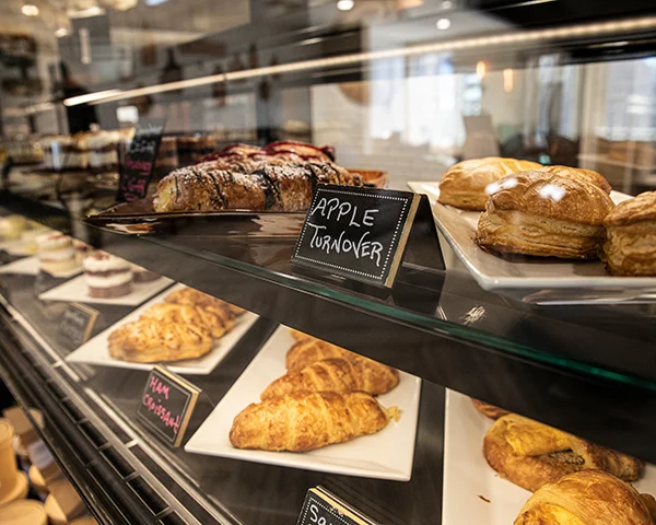 franklins press cafe Franklins press cafe with pastry display